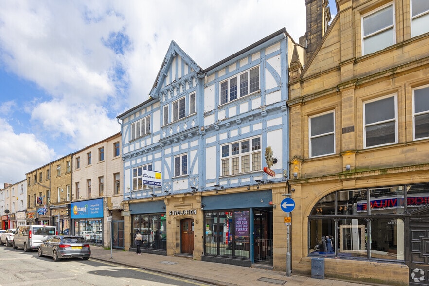 28 Cross Church St, Huddersfield for sale - Primary Photo - Image 1 of 5
