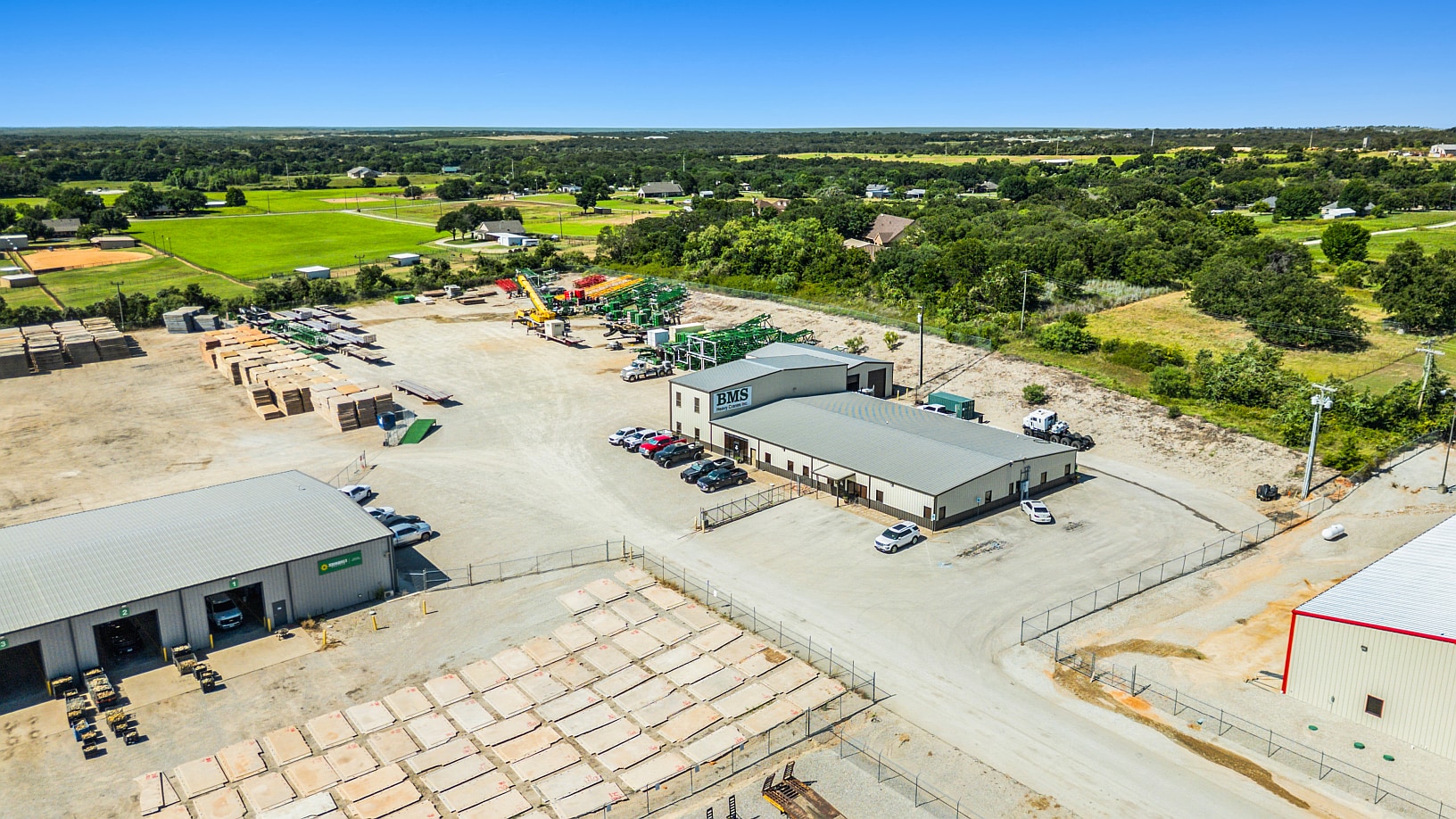 1995 Ranger Hwy, Weatherford, TX for lease Building Photo- Image 1 of 4