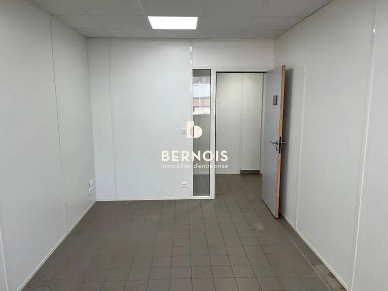 Office in Toulon for lease Interior Photo- Image 1 of 9
