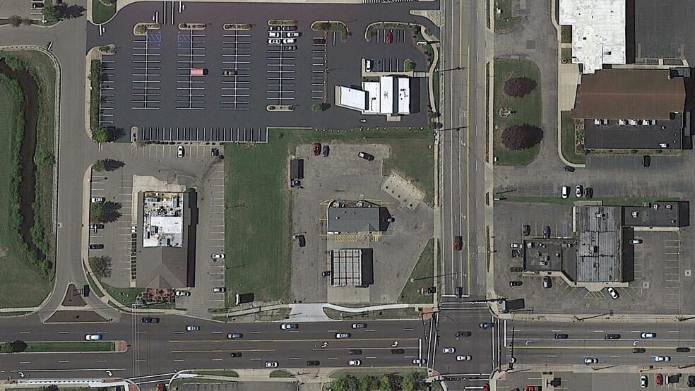 5024 S Westnedge Ave, Portage, MI for lease - Aerial - Image 1 of 1