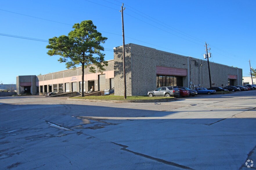 9366 Wallisville Rd, Houston, TX for lease - Building Photo - Image 2 of 14