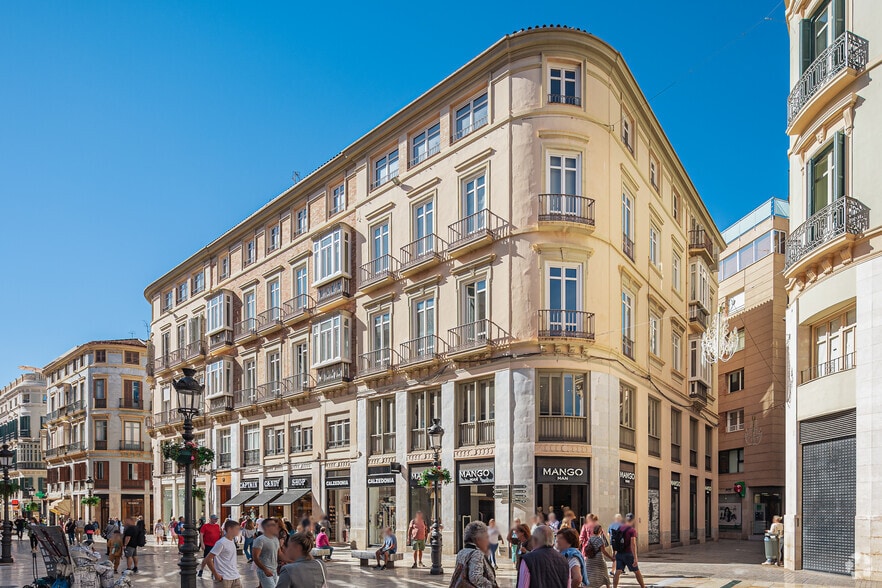 Calle Marqués de Larios, 6, Málaga, Málaga à louer - Photo du bâtiment - Image 2 de 2