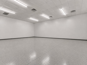 7308 NW 164th St, Edmond, OK for lease Interior Photo- Image 2 of 10