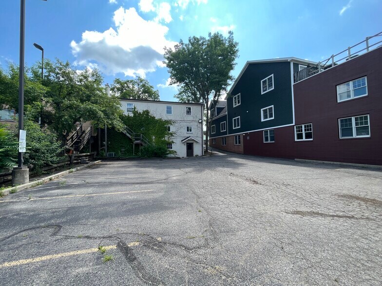 510-512 S Main St, Ann Arbor, MI à louer - Photo du bâtiment - Image 2 de 5