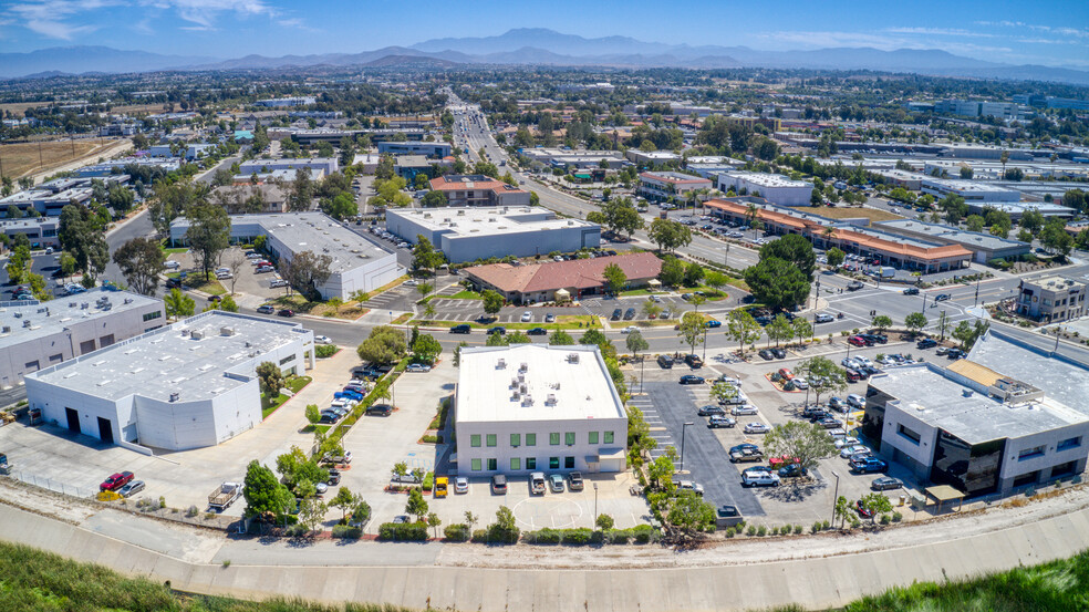 41823 Enterprise Cir N, Temecula, CA for lease - Aerial - Image 3 of 7