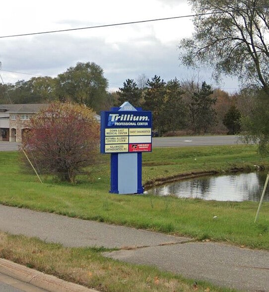 5555 Gull Rd, Kalamazoo, MI for lease - Building Photo - Image 2 of 4