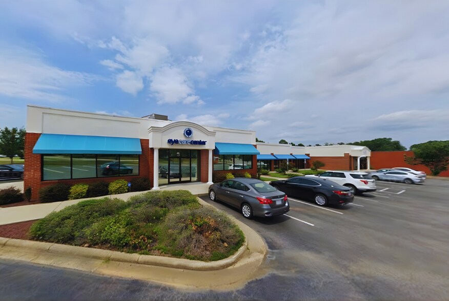 809-819 Tiffany Blvd, Rocky Mount, NC à vendre - Photo du bâtiment - Image 2 de 6