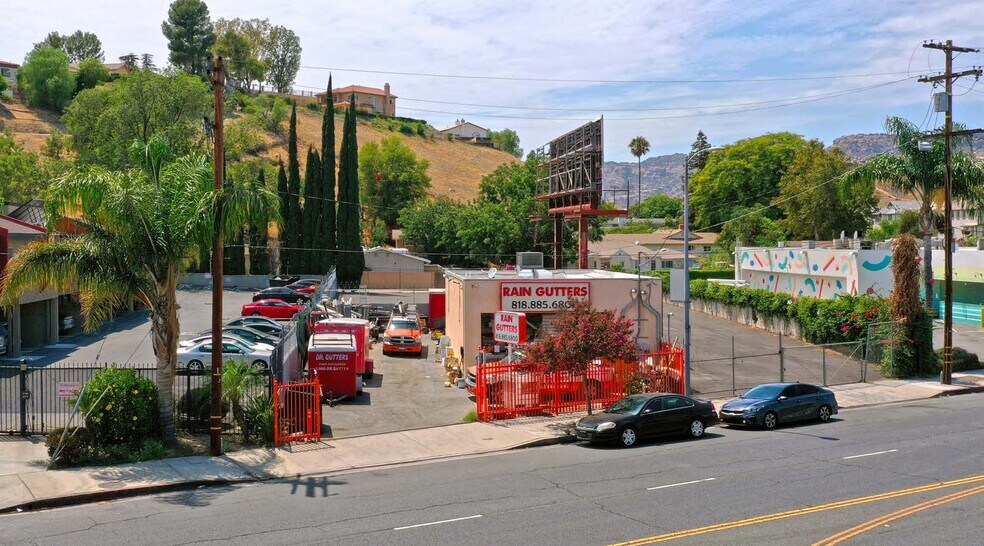 9039 Topanga Canyon Blvd, Canoga Park, CA for sale - Building Photo - Image 1 of 1