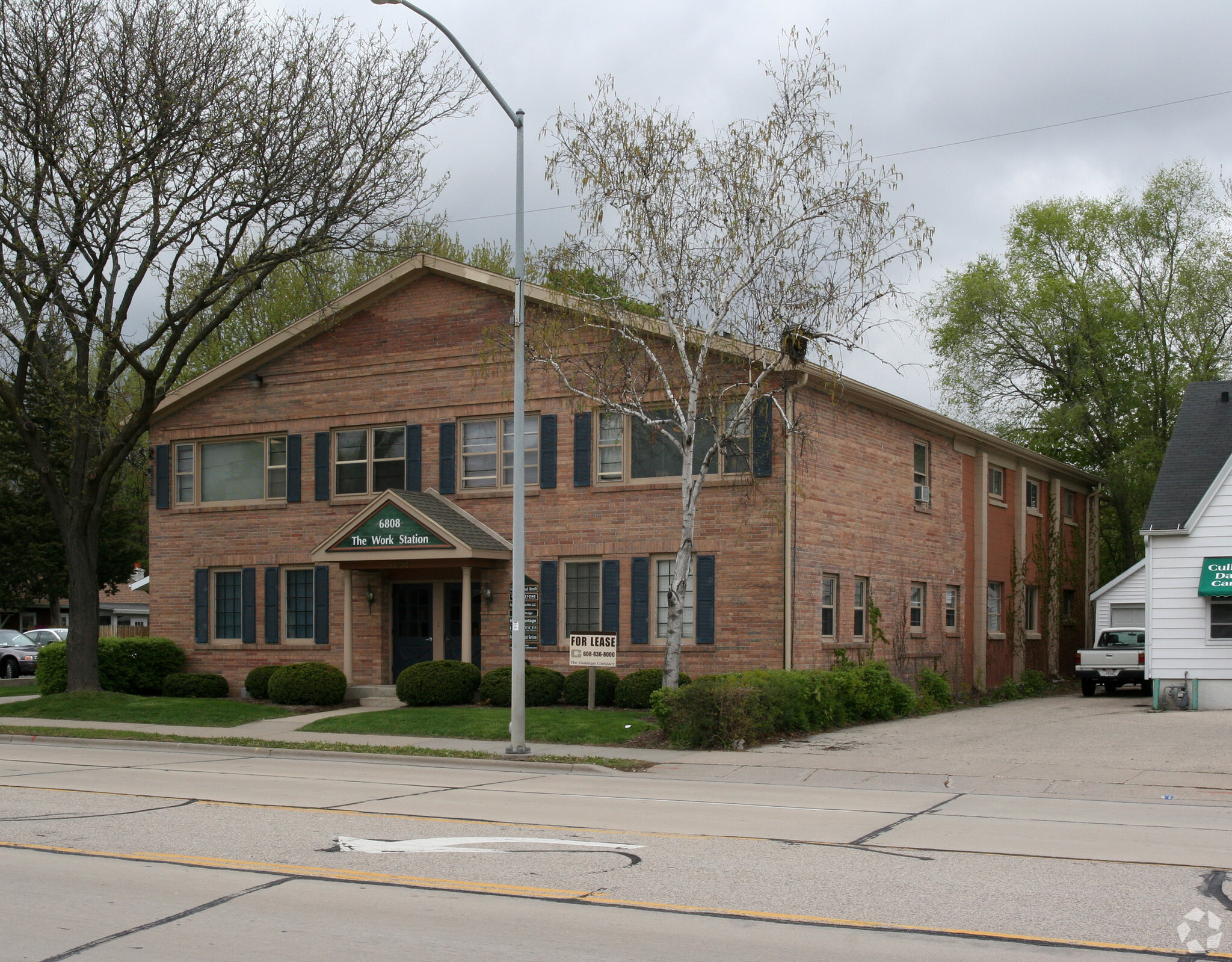 6808 University Ave, Middleton, WI à louer Photo principale- Image 1 de 11