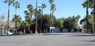 Plus de détails pour 670 Kendall Dr, San Bernardino, CA - Commerce de détail à vendre