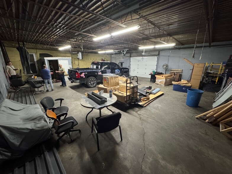 8100 E 40 Hwy, Kansas City, MO for sale - Building Photo - Image 3 of 11