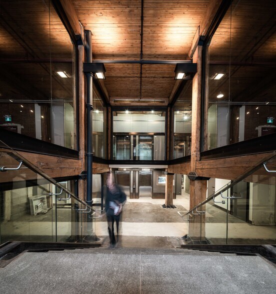 49 Spadina Ave, Toronto, ON à louer - Photo intérieure - Image 3 de 11