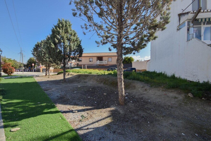 Calle Pedro de Mena, 23, Cúllar Vega, Granada à vendre - Photo du bâtiment - Image 2 de 29