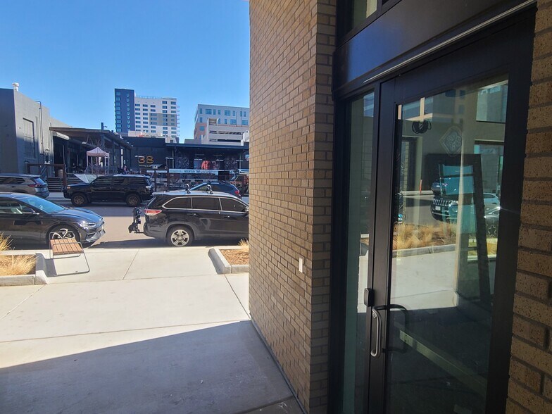 3575 Chestnut Pl, Denver, CO à louer - Photo du bâtiment - Image 3 de 26