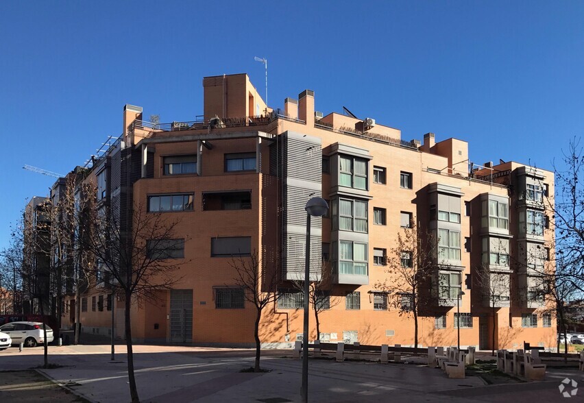 Calle Martín Muñoz De Las Posadas, 5, Madrid, Madrid à louer - Photo du b timent - Image 1 de 2