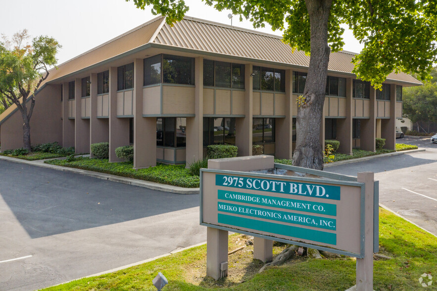 2975 Scott Blvd, Santa Clara, CA à louer - Photo du bâtiment - Image 2 de 5