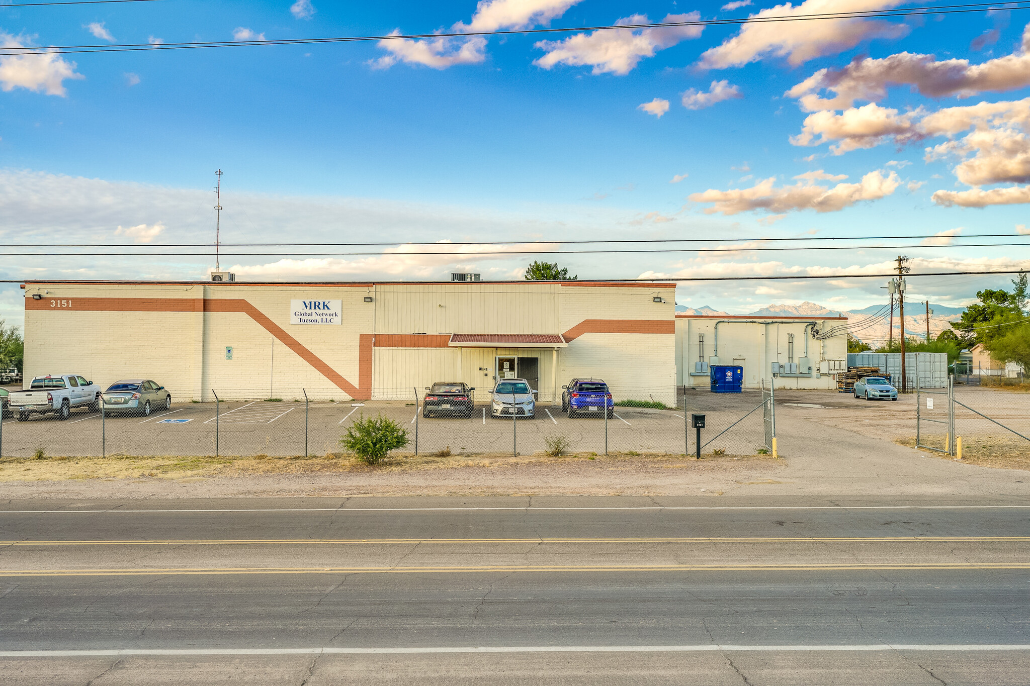 3151 E Drexel Rd, Tucson, AZ à vendre Photo du b timent- Image 1 de 1