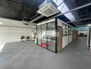 22 Avenue Barthélémy Thimonnier, Caluire-et-Cuire à vendre Photo intérieure- Image 2 de 14