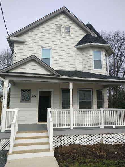 65 Station Rd, Cranbury, NJ à vendre - Photo principale - Image 1 de 11