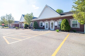 2801-2829 WEHRLE Dr, Williamsville, NY for lease Building Photo- Image 1 of 36