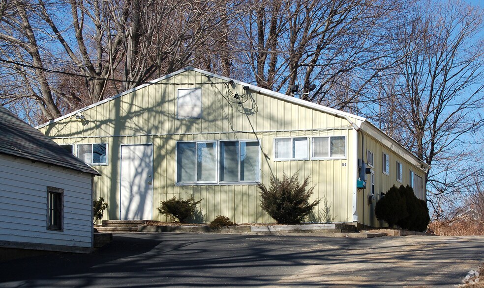 473-497 Main St. Branford, CT portefeuille de 3 propriétés à vendre sur LoopNet.ca - Photo principale - Image 2 de 5