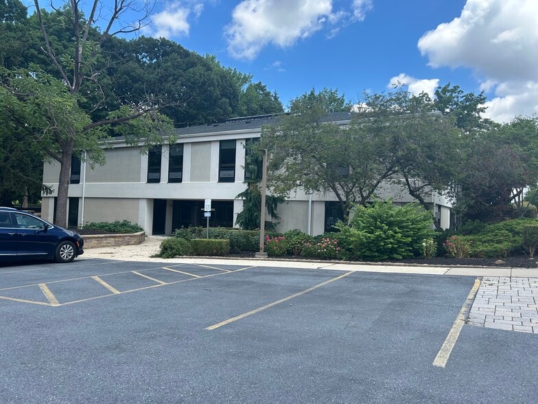 431-441 E Chocolate Ave, Hershey, PA for lease - Building Photo - Image 2 of 14
