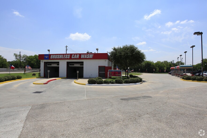 10902 S Post Oak Rd, Houston, TX à vendre - Photo du bâtiment - Image 2 de 13