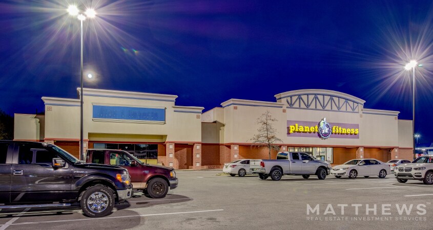 2812 Spring Ave, Decatur, AL à louer - Photo du bâtiment - Image 3 de 7