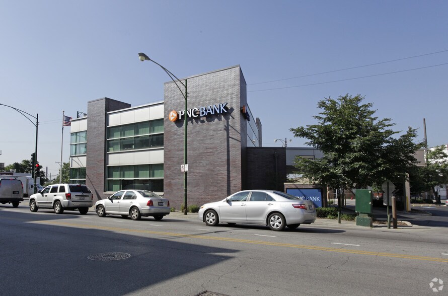 1640 W Fullerton Ave, Chicago, IL à vendre - Photo du bâtiment - Image 2 de 33