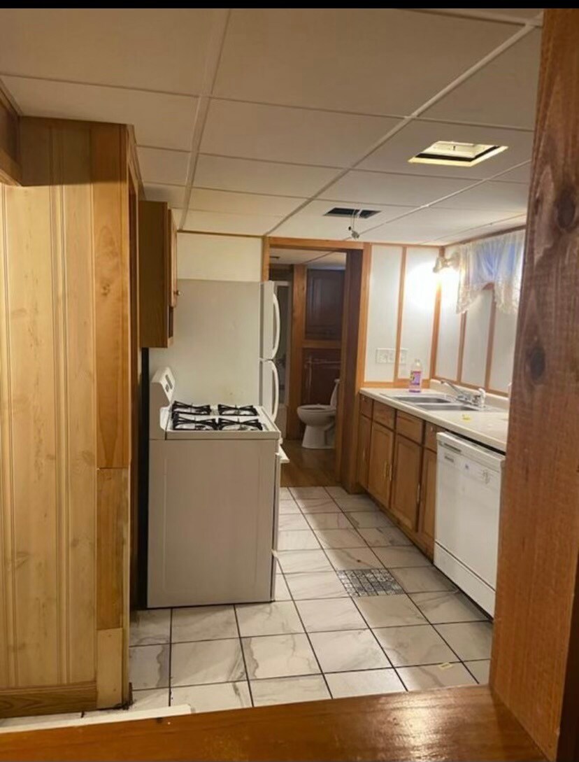 3412 Main St, Anderson, IN à louer Photo du bâtiment- Image 1 de 7