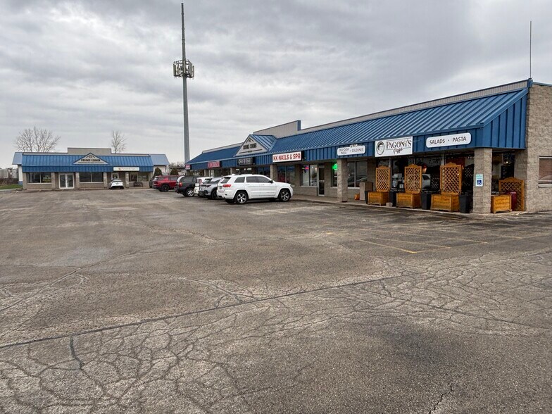 340 E Ann St, Kaukauna, WI à louer - Photo du bâtiment - Image 2 de 3