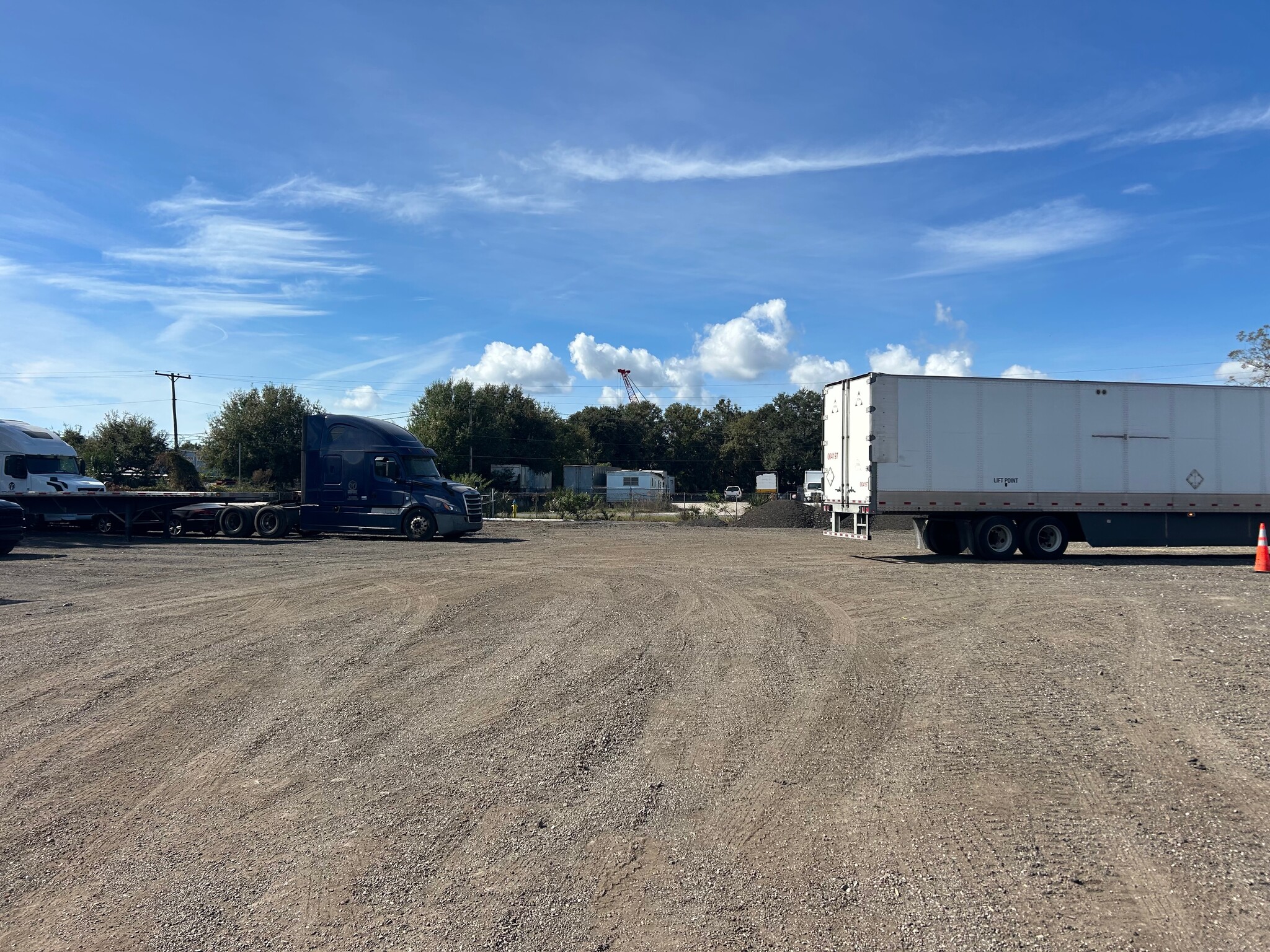 5403 Causeway Blvd, Tampa, FL for lease Primary Photo- Image 1 of 12