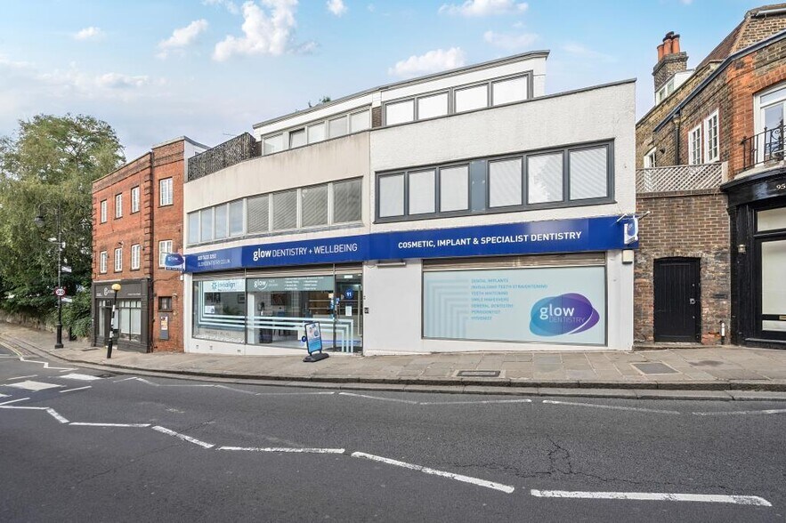 91 Heath St, Londres à vendre - Photo du bâtiment - Image 3 de 22
