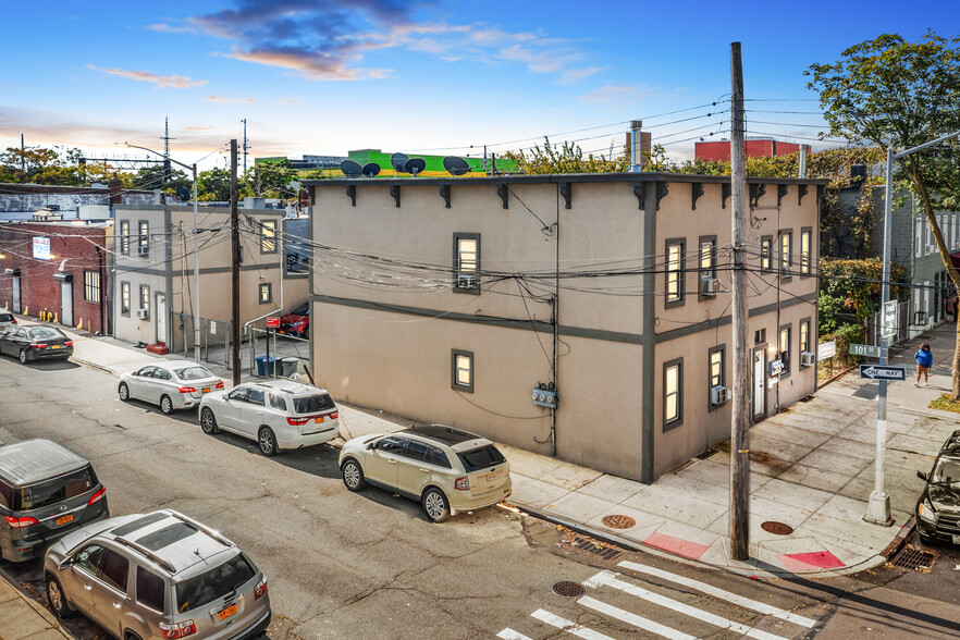 100-10-100-12 103rd Ave, Ozone Park, NY à vendre - Photo principale - Image 1 de 41