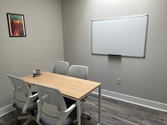 Plus de détails pour 2337 Philmont Ave, Huntingdon Valley, PA - Local d'activités à louer