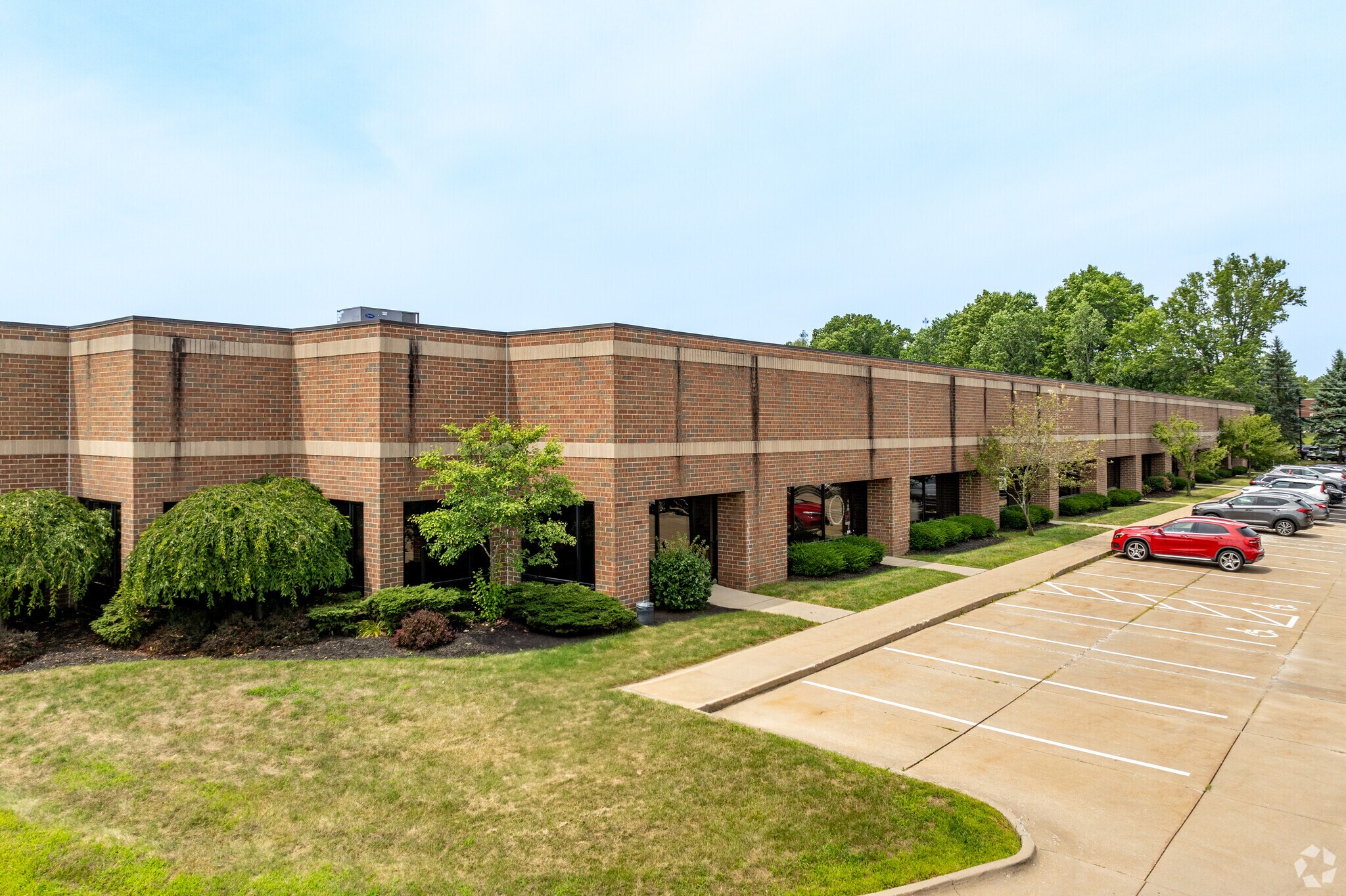 3755 Boettler Oaks Dr, Uniontown, OH à louer Photo principale- Image 1 de 15