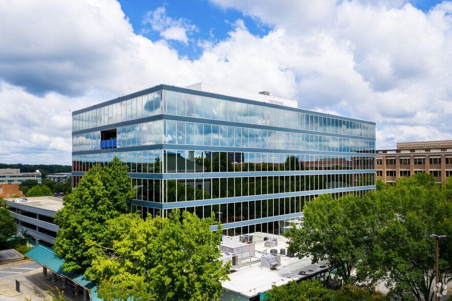 1 W Court Sq, Decatur, GA for lease - Building Photo - Image 1 of 10