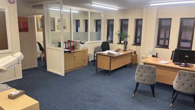 1-3 Shrieves Walk, Stratford Upon Avon à louer - Photo intérieure - Image 2 de 4