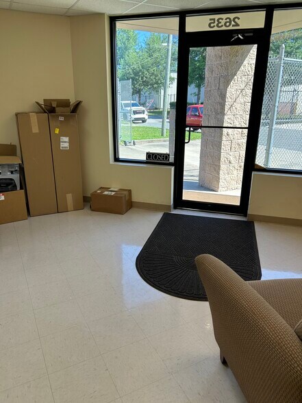 2635 Nevada Ave, Norfolk, VA à louer - Photo intérieure - Image 3 de 11