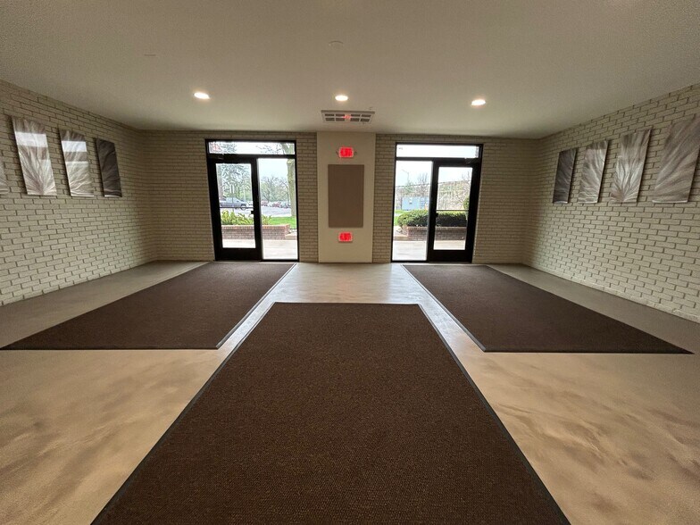 1460 Renaissance Dr, Park Ridge, IL à louer - Photo intérieure - Image 2 de 11