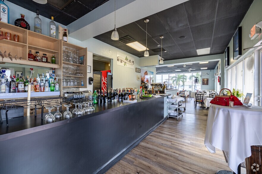 3100 Del Prado Blvd S, Cape Coral, FL à vendre - Photo intérieure - Image 2 de 28