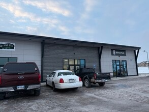 475 Villa Dr, Box Elder, SD for lease Building Photo- Image 2 of 9