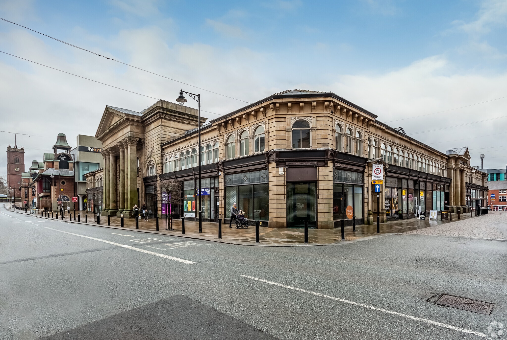 Market Pl, Bolton for lease Primary Photo- Image 1 of 4