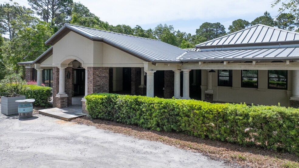 170 E County Highway 30A, Santa Rosa Beach, FL à louer - Photo du bâtiment - Image 2 de 5