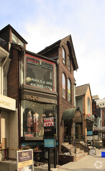 122-124 Cumberland St, Toronto, ON for sale - Primary Photo - Image 1 of 1