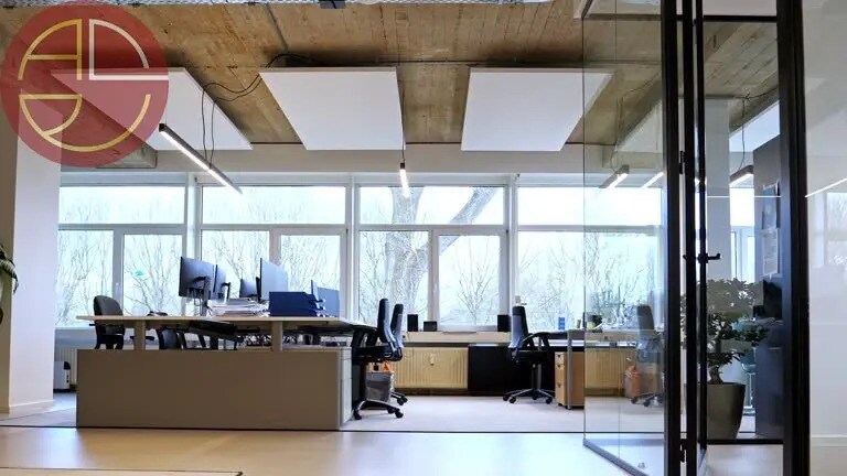 Office in Toulouse for lease - Building Photo - Image 1 of 9