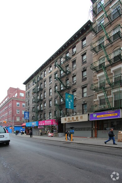 58-60 Elizabeth St, New York, NY for sale - Building Photo - Image 2 of 7