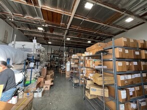 135 E 35th St, Los Angeles, CA à louer Photo intérieure- Image 2 de 6