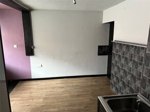 2 West Ln, Chester Le Street for lease Interior Photo- Image 2 of 3