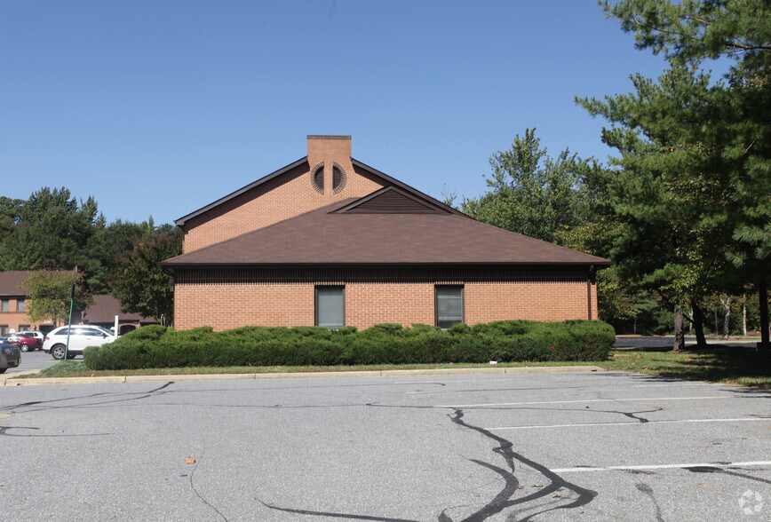 5835-5841 Allentown Rd, Camp Springs, MD à louer - Photo du bâtiment - Image 2 de 4